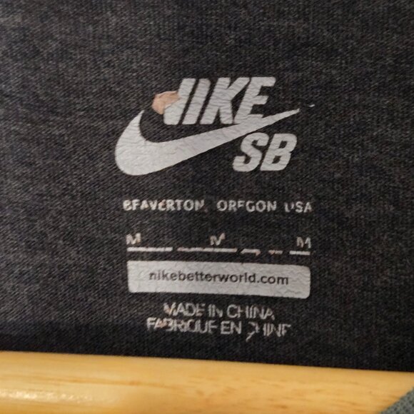 Nike SB Dri-Fit Raglan Henley, Men's Medium, Black/Green, Excellent Condition - Picture 4 of 7